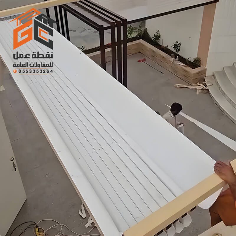 مظلات يدوية ضد الشمس للاحواش وللسيارات تعمل بالسحب اليدوي